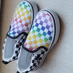 New Vans Rainbow Checkered Slip Ons Kids 11